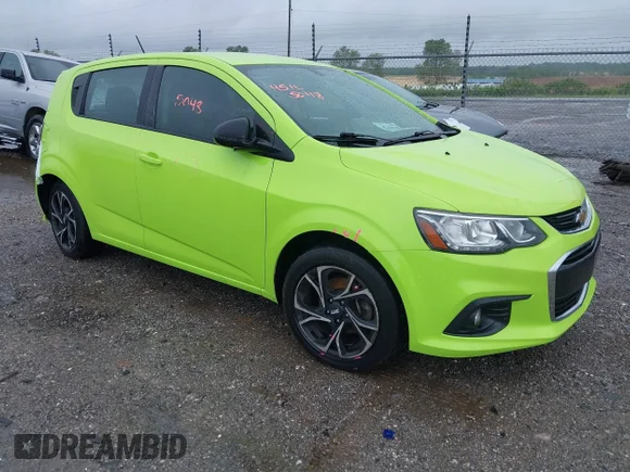 ✅ 2017 Chevrolet Sonic LT • VIN: 1G1JG6SG8H4174974 • Lot: 45165048. Wystawiony na IAAI z przebiegiem 84 402 mil. Bezpłatny archiwum sprzedaży aukcyjnych z USA i szczegółowy raport historii pojazdu na DreamBid. Zdjęcie 1.