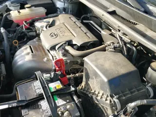 ✅ 2018 Toyota RAV4 XLE • VIN: 2T3WFREV5JW478204 • Lot: 43791117. Wystawiony na IAAI z przebiegiem 89 830 mil. Bezpłatny archiwum sprzedaży aukcyjnych z USA i szczegółowy raport historii pojazdu na DreamBid. Zdjęcie 19.