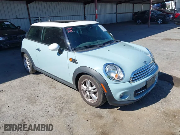 ✅ 2013 MINI Hardtop • VIN: WMWSU3C53DT547416 • Лот: 43017130. Опубликован ранее на IAAI с пробегом 100 053 миль. Бесплатный доступ к архиву аукционных продаж из США и подробный отчёт об истории автомобиля на DreamBid. Изображение 1.