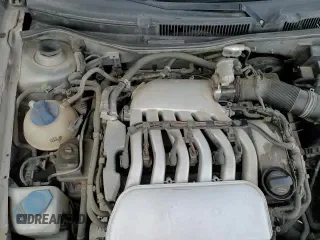 ✅ 2003 Volkswagen Golf GTI • VIN: 9BWDH61J334027832 • Lot: 84059104. Wystawiony na Copart z przebiegiem 153 706 mil. Bezpłatny archiwum sprzedaży aukcyjnych z USA i szczegółowy raport historii pojazdu na DreamBid. Zdjęcie 13.