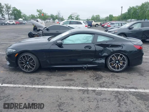 ✅ 2024 BMW 8 Series 840i • VIN: WBAAE4C00RCR96952 • Lot: 42267907. Wystawiony na IAAI z przebiegiem Nie podano. Bezpłatny archiwum sprzedaży aukcyjnych z USA i szczegółowy raport historii pojazdu na DreamBid. Zdjęcie 6.