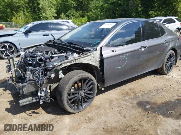 ✅ 2021 Toyota Camry XSE • VIN: 4T1K61AK2MU577765 • Lot: 44896982. Wystawiony na IAAI z przebiegiem 134 547 mil. Bezpłatny archiwum sprzedaży aukcyjnych z USA i szczegółowy raport historii pojazdu na DreamBid. Zdjęcie 2.