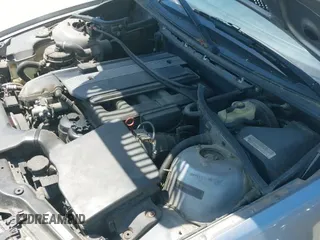 ✅ 2005 BMW 3 Series 330Ci • VIN: WBABD53495PL15593 • Lot: 42033635. Listed on IAAI with Not provided. Free auction sales archive from the USA and detailed vehicle history report at DreamBid. Image 13.