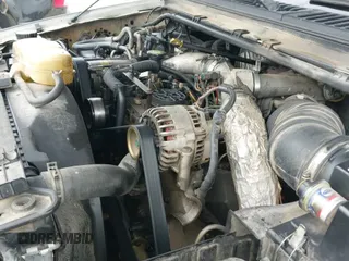 ✅ 2001 Ford F-350 XL • VIN: 3FTSW30F91MA12630 • Lot: 43610353. Wystawiony na IAAI z przebiegiem 177 887 mil. Bezpłatny archiwum sprzedaży aukcyjnych z USA i szczegółowy raport historii pojazdu na DreamBid. Zdjęcie 14.