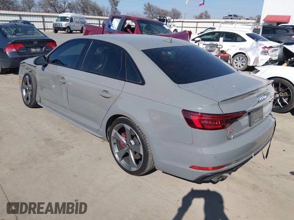 ✅ 2019 Audi S4 Prestige • VIN: WAUC4AF46KA003450 • Lot: 44370474. Wystawiony na IAAI z przebiegiem 70 423 mil. Bezpłatny archiwum sprzedaży aukcyjnych z USA i szczegółowy raport historii pojazdu na DreamBid. Zdjęcie 3.