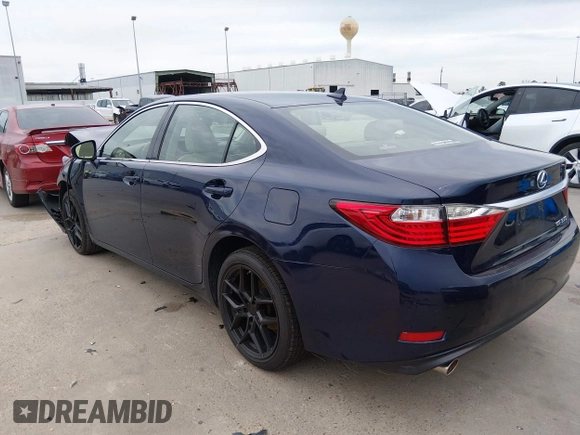 ✅ 2013 Lexus ES 250 • VIN: JTHBK1GG9D2053574 • Lot: 44906285. Listed on IAAI with 148,415 mi. Free auction sales archive from the USA and detailed vehicle history report at DreamBid. Image 3.