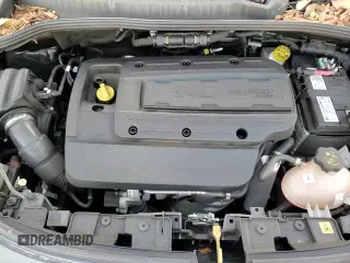 ✅ 2017 FIAT 500X Pop • VIN: ZFBCFXAH9HP517909 • Lot: 45048115. Listed on Copart with 52,600 mi. Free auction sales archive from the USA and detailed vehicle history report at DreamBid. Image 13.