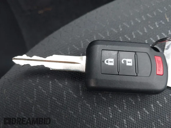 ✅ 2024 Mitsubishi Mirage ES • VIN: ML32FUFJ3RHF04187 • Lot: 45042683. Wystawiony na IAAI z przebiegiem 33 038 mil. Bezpłatny archiwum sprzedaży aukcyjnych z USA i szczegółowy raport historii pojazdu na DreamBid. Zdjęcie 11.