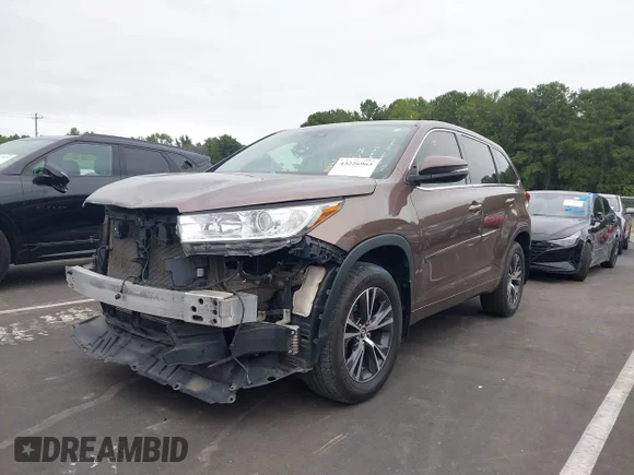 ✅ 2018 Toyota Highlander LE • VIN: 5TDZZRFH1JS250909 • Lot: 43226963. Listed on IAAI with 118,881 mi. Free auction sales archive from the USA and detailed vehicle history report at DreamBid. Image 2.