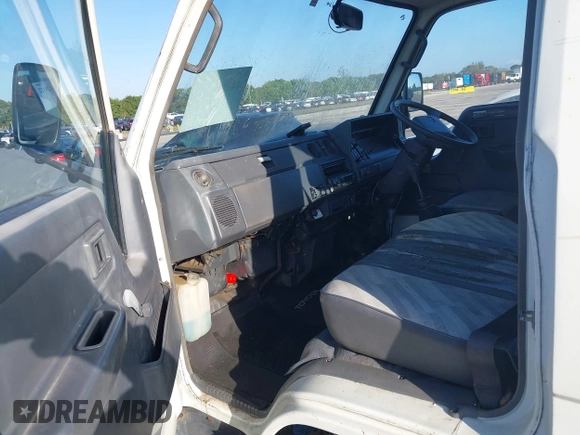 ✅ 1991 TOYOTA PICK-UP • VIN: LH950001308 • Lot: 44388122. Wystawiony na IAAI z przebiegiem 188 167 mil. Bezpłatny archiwum sprzedaży aukcyjnych z USA i szczegółowy raport historii pojazdu na DreamBid. Zdjęcie 5.