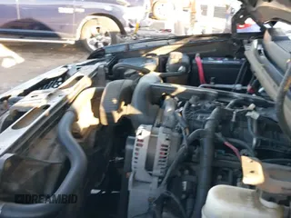 ✅ 2009 Chevrolet Silverado 1500 • VIN: 1GCEK24089Z112740 • Lot: 40865985. Wystawiony na IAAI z przebiegiem 209 446 mil. Bezpłatny archiwum sprzedaży aukcyjnych z USA i szczegółowy raport historii pojazdu na DreamBid. Zdjęcie 19.