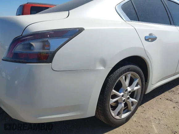 ✅ 2014 Nissan Maxima S • VIN: 1N4AA5AP0EC482359 • Лот: 45484875. Опубликован ранее на IAAI с пробегом 167 123 миль. Бесплатный доступ к архиву аукционных продаж из США и подробный отчёт об истории автомобиля на DreamBid. Изображение 6.