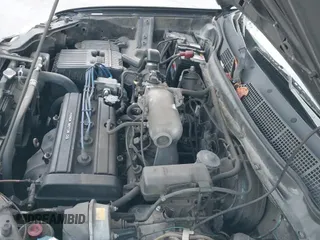 ✅ 1997 Honda CR-V • VIN: JHLRD1845VC036638 • Lot: 43803643. Listed on IAAI with 241,334 mi. Free auction sales archive from the USA and detailed vehicle history report at DreamBid. Image 12.