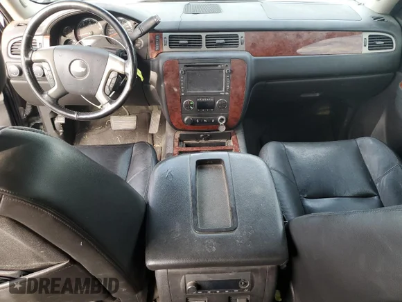 ✅ 2013 Chevrolet Avalanche LTZ • VIN: 3GNTKGE76DG380816 • Lot: 85291985. Wystawiony na Copart z przebiegiem 122 563 mil. Bezpłatny archiwum sprzedaży aukcyjnych z USA i szczegółowy raport historii pojazdu na DreamBid. Zdjęcie 8.