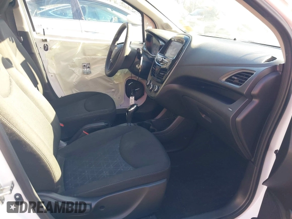 ✅ 2020 Chevrolet Spark LS • VIN: KL8CB6SA0LC452817 • Lot: 43947558. Wystawiony na IAAI z przebiegiem 33 497 mil. Bezpłatny archiwum sprzedaży aukcyjnych z USA i szczegółowy raport historii pojazdu na DreamBid. Zdjęcie 5.