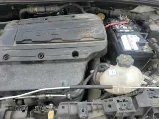 ✅ 2017 FIAT 500X Pop • VIN: ZFBCFXAH0HP602900 • Lot: 64074135. Wystawiony na Copart z przebiegiem 106 098 mil. Bezpłatny archiwum sprzedaży aukcyjnych z USA i szczegółowy raport historii pojazdu na DreamBid. Zdjęcie 13.