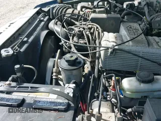 ✅ 2001 Mercury Mountaineer • VIN: 4M2ZU86P21UJ09305 • Lot: 42527810. Listed on IAAI with 181,147 mi. Free auction sales archive from the USA and detailed vehicle history report at DreamBid. Image 12.