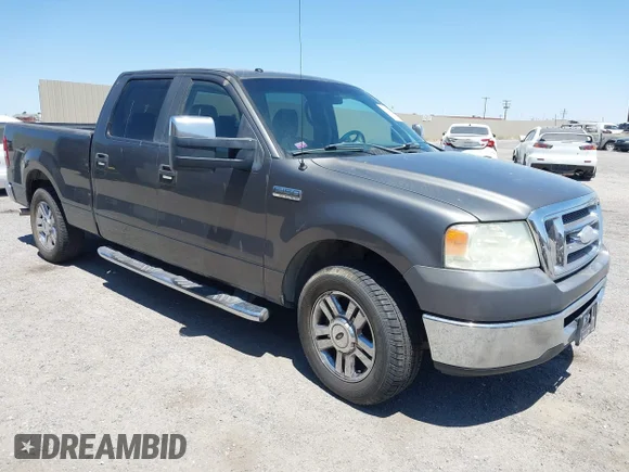 ✅ 2008 Ford F-150 XLT • VIN: 1FTPW12508FA24447 • Lot: 45520832. Wystawiony na IAAI z przebiegiem 275 123 mil. Bezpłatny archiwum sprzedaży aukcyjnych z USA i szczegółowy raport historii pojazdu na DreamBid. Zdjęcie 1.