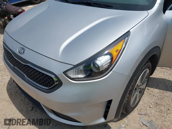 ✅ 2019 Kia Niro LX • VIN: KNDCB3LC3K5253530 • Lot: 45233443. Listed on IAAI with 196,353 mi. Free auction sales archive from the USA and detailed vehicle history report at DreamBid. Image 6.