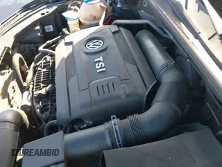 ✅ 2017 Volkswagen Passat SE • VIN: 1VWBT7A35HC018440 • Lot: 43406333. Wystawiony na IAAI z przebiegiem 95 018 mil. Bezpłatny archiwum sprzedaży aukcyjnych z USA i szczegółowy raport historii pojazdu na DreamBid. Zdjęcie 19.