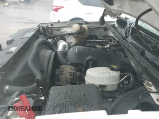 ✅ 2006 Chevrolet Silverado 2500HD LS • VIN: 1GCHC24U26E172545 • Lot: 42527542. Wystawiony na IAAI z przebiegiem 223 671 mil. Bezpłatny archiwum sprzedaży aukcyjnych z USA i szczegółowy raport historii pojazdu na DreamBid. Zdjęcie 14.