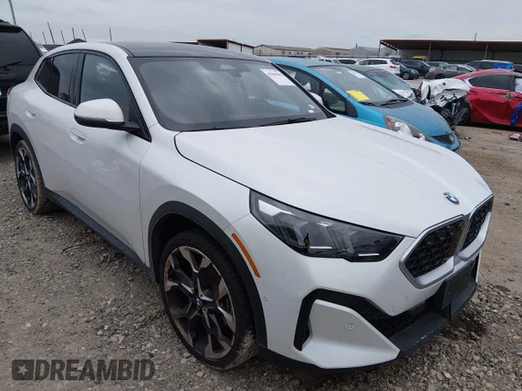 ✅ 2026 BMW X2 xDrive28i • VIN: WBX63GM08T5431300 • Лот: 45049906. Опубліковано раніше на IAAI з пробігом 17 812 миль. Безкоштовний доступ до архіву аукціонних продажів зі США та докладний звіт про історію автомобіля на DreamBid. Зображення 1.