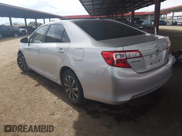 ✅ 2012 Toyota Camry XLE • VIN: 4T4BF1FK9CR212576 • Лот: 44892618. Опубліковано раніше на IAAI з пробігом 112 375 миль. Безкоштовний доступ до архіву аукціонних продажів зі США та докладний звіт про історію автомобіля на DreamBid. Зображення 3.