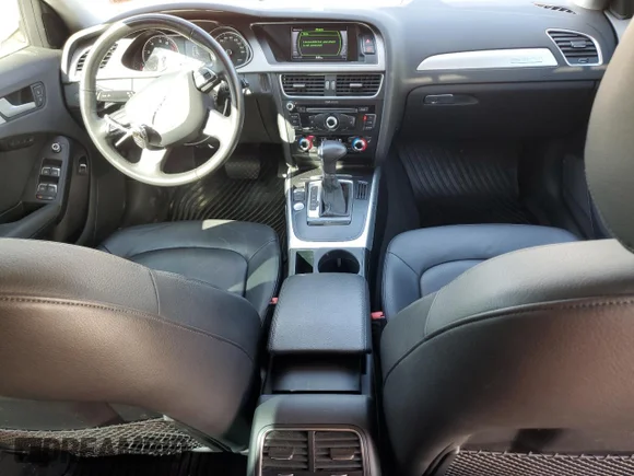 ✅ 2013 Audi A4 Premium Plus • VIN: WAUFFAFL2DN037749 • Lot: 70854404. Wystawiony na Copart z przebiegiem 72 083 mil. Bezpłatny archiwum sprzedaży aukcyjnych z USA i szczegółowy raport historii pojazdu na DreamBid. Zdjęcie 8.