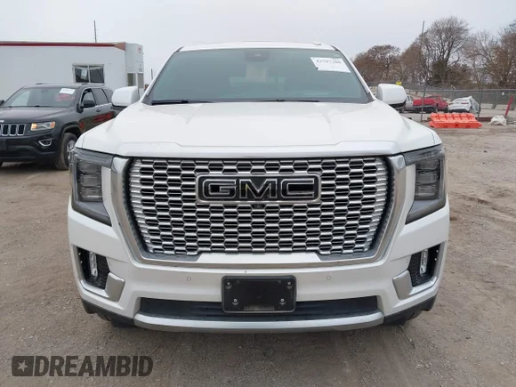 ✅ 2024 GMC Yukon Denali • VIN: 1GKS2DKL7RR192239 • Lot: 43797380. Wystawiony na IAAI z przebiegiem 45 276 mil. Bezpłatny archiwum sprzedaży aukcyjnych z USA i szczegółowy raport historii pojazdu na DreamBid. Zdjęcie 13.