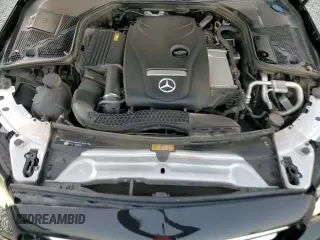 ✅ 2018 Mercedes-Benz C 300 • VIN: 55SWF4JB3JU266632 • Lot: 91131465. Wystawiony na Copart z przebiegiem 91 263 mil. Bezpłatny archiwum sprzedaży aukcyjnych z USA i szczegółowy raport historii pojazdu na DreamBid. Zdjęcie 13.