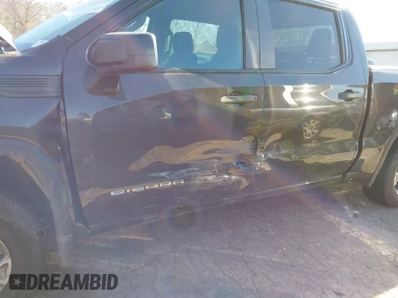 ✅ 2021 GMC Sierra 1500 • VIN: 3GTU9AEF2MG293010 • Lot: 41292323. Wystawiony na IAAI z przebiegiem 71 776 mil. Bezpłatny archiwum sprzedaży aukcyjnych z USA i szczegółowy raport historii pojazdu na DreamBid. Zdjęcie 6.