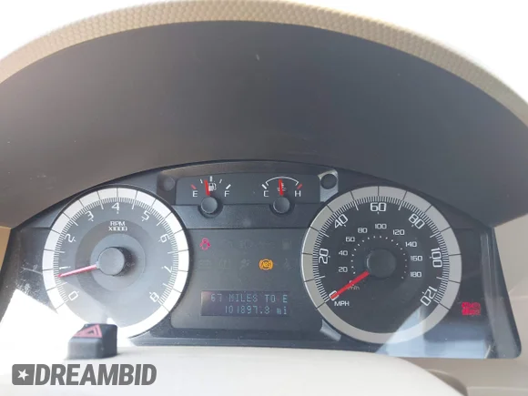 ✅ 2009 Ford Escape XLT • VIN: 1FMCU93719KD07673 • Lot: 45302690. Wystawiony na IAAI z przebiegiem 101 897 mil. Bezpłatny archiwum sprzedaży aukcyjnych z USA i szczegółowy raport historii pojazdu na DreamBid. Zdjęcie 7.