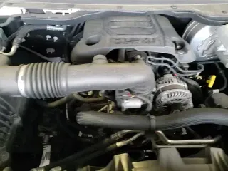 ✅ 2019 Ram 1500 Big Horn • VIN: 1C6SRFMTXKN545951 • Lot: 93445805. Wystawiony na Copart z przebiegiem 88 004 mil. Bezpłatny archiwum sprzedaży aukcyjnych z USA i szczegółowy raport historii pojazdu na DreamBid. Zdjęcie 16.