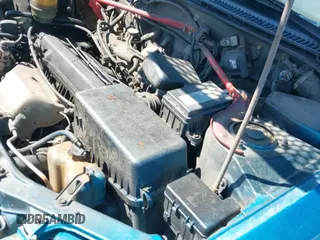 ✅ 1997 Toyota RAV4 • VIN: JT3HP10V7V0151011 • Lot: 43073141. Listed on IAAI with 155,562 mi. Free auction sales archive from the USA and detailed vehicle history report at DreamBid. Image 12.