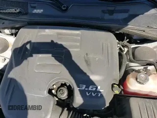 ✅ 2022 Dodge Challenger GT • VIN: 2C3CDZJG7NH238582 • Lot: 86113025. Wystawiony na Copart z przebiegiem 71 218 mil. Bezpłatny archiwum sprzedaży aukcyjnych z USA i szczegółowy raport historii pojazdu na DreamBid. Zdjęcie 13.