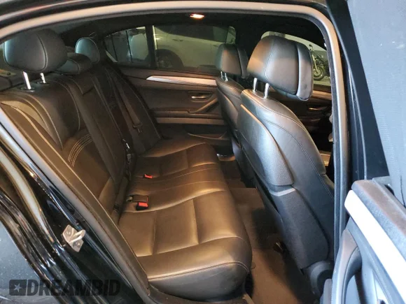 ✅ 2016 BMW 5 Series 550i • VIN: WBAKN9C5XGD962991 • Lot: 73883193. Wystawiony na Copart z przebiegiem 72 048 mil. Bezpłatny archiwum sprzedaży aukcyjnych z USA i szczegółowy raport historii pojazdu na DreamBid. Zdjęcie 11.