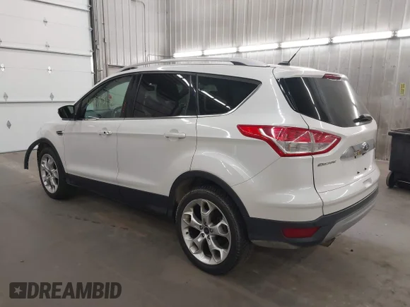 ✅ 2016 Ford Escape Titanium • VIN: 1FMCU9J94GUA11097 • Lot: 44911314. Wystawiony na IAAI z przebiegiem 134 909 mil. Bezpłatny archiwum sprzedaży aukcyjnych z USA i szczegółowy raport historii pojazdu na DreamBid. Zdjęcie 3.
