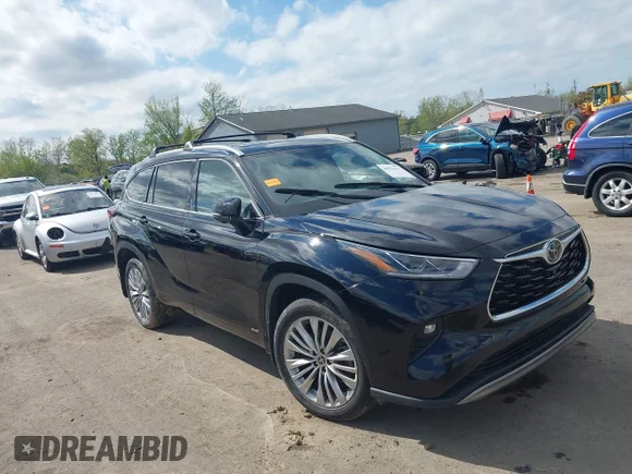 ✅ 2025 Toyota Highlander Hybrid Platinum • VIN: 5TDEBRCH9SS655621 • Лот: 44951611. Опубликован ранее на IAAI с пробегом Не указан. Бесплатный доступ к архиву аукционных продаж из США и подробный отчёт об истории автомобиля на DreamBid. Изображение 1.