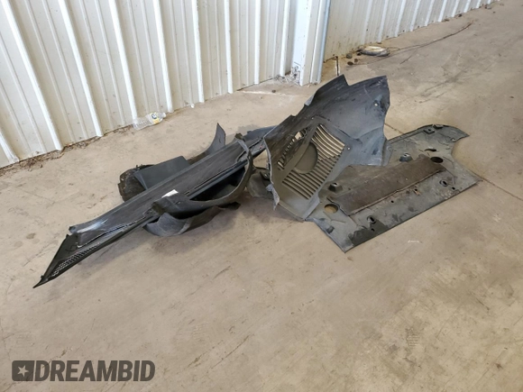 ✅ 2015 Tesla Model S 85D • VIN: 5YJSA1E42FF114678 • Лот: 41019113. Опубліковано раніше на Copart з пробігом Не вказано. Безкоштовний доступ до архіву аукціонних продажів зі США та докладний звіт про історію автомобіля на DreamBid. Зображення 12.