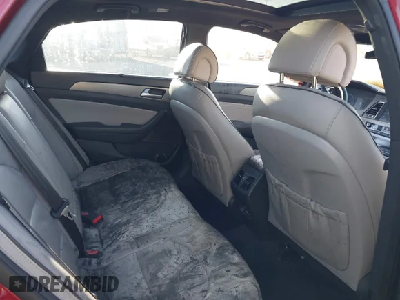 ✅ 2015 Hyundai Sonata Limited • VIN: 5NPE34AB4FH196606 • Lot: 44297417. Wystawiony na IAAI z przebiegiem Nie podano. Bezpłatny archiwum sprzedaży aukcyjnych z USA i szczegółowy raport historii pojazdu na DreamBid. Zdjęcie 8.