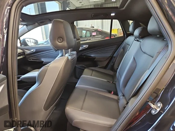 ✅ 2023 Volkswagen ID.4 Pro S • VIN: 1V2GNPE80PC013457 • Lot: 42587424. Listed on IAAI with 5,724 mi. Free auction sales archive from the USA and detailed vehicle history report at DreamBid. Image 1.