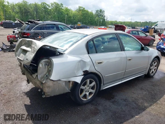 ✅ 2005 Nissan Altima SL • VIN: 1N4AL11D45C202712 • Lot: 42196647. Wystawiony na IAAI z przebiegiem 278 010 mil. Bezpłatny archiwum sprzedaży aukcyjnych z USA i szczegółowy raport historii pojazdu na DreamBid. Zdjęcie 4.