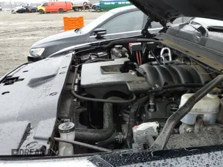 ✅ 2020 GMC Yukon XL SLT • VIN: 1GKS1GKC3LR161436 • Лот: 41546868. Опубликован ранее на IAAI с пробегом 116 292 миль. Бесплатный доступ к архиву аукционных продаж из США и подробный отчёт об истории автомобиля на DreamBid. Изображение 19.