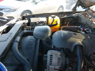 ✅ 2003 Chevrolet Silverado 1500 LS • VIN: 2GCEK19T231218629 • Лот: 43793669. Опубликован ранее на IAAI с пробегом 242 693 миль. Бесплатный доступ к архиву аукционных продаж из США и подробный отчёт об истории автомобиля на DreamBid. Изображение 12.