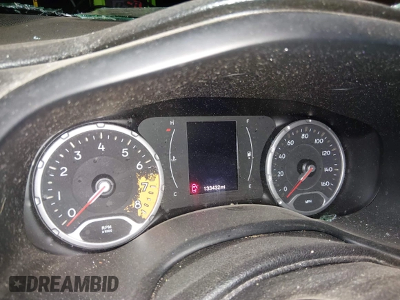 ✅ 2016 Jeep Renegade Justice • VIN: ZACCJBBT3GPC87996 • Lot: 45103814. Wystawiony na IAAI z przebiegiem 133 432 mil. Bezpłatny archiwum sprzedaży aukcyjnych z USA i szczegółowy raport historii pojazdu na DreamBid. Zdjęcie 7.