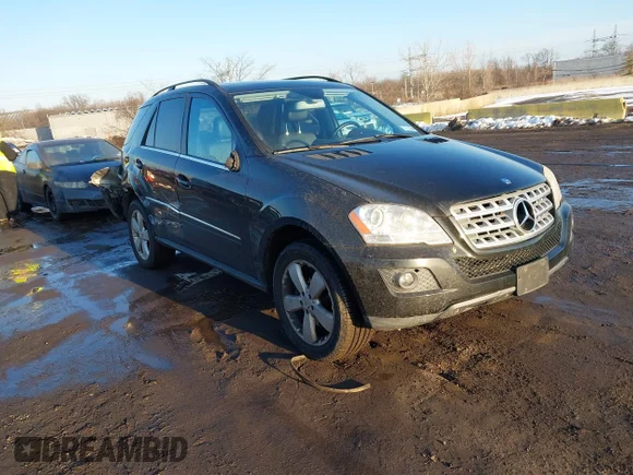 ✅ 2010 Mercedes-Benz M 350 • VIN: 4JGBB8GB4AA612718 • Лот: 44504585. Опубликован ранее на IAAI с пробегом 130 722 миль. Бесплатный доступ к архиву аукционных продаж из США и подробный отчёт об истории автомобиля на DreamBid. Изображение 1.
