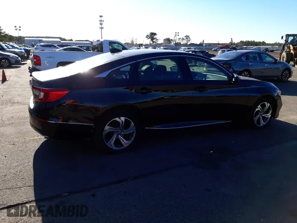 ✅ 2019 Honda Accord EX • VIN: 1HGCV1F48KA041182 • Lot: 69900362. Wystawiony na Copart z przebiegiem 22 261 mil. Bezpłatny archiwum sprzedaży aukcyjnych z USA i szczegółowy raport historii pojazdu na DreamBid. Zdjęcie 3.