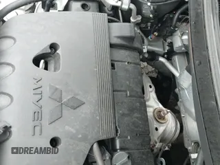 ✅ 2020 Mitsubishi Outlander SE • VIN: JA4AD3A36LJ000323 • Lot: 43244287. Wystawiony na IAAI z przebiegiem 63 709 mil. Bezpłatny archiwum sprzedaży aukcyjnych z USA i szczegółowy raport historii pojazdu na DreamBid. Zdjęcie 20.