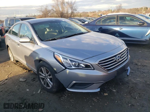 ✅ 2017 Hyundai Sonata SE • VIN: 5NPE24AF6HH543474 • Лот: 73693122. Опубликован ранее на Copart с пробегом 92 883 миль. Бесплатный доступ к архиву аукционных продаж из США и подробный отчёт об истории автомобиля на DreamBid. Изображение 4.