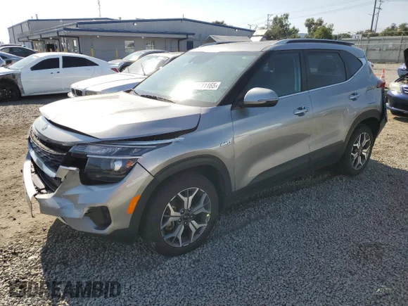 ✅ 2021 Kia Seltos EX • VIN: KNDERCAA0M7227822 • Lot: 62511165. Listed on Copart with 33,762 mi. Free auction sales archive from the USA and detailed vehicle history report at DreamBid. Image 1.